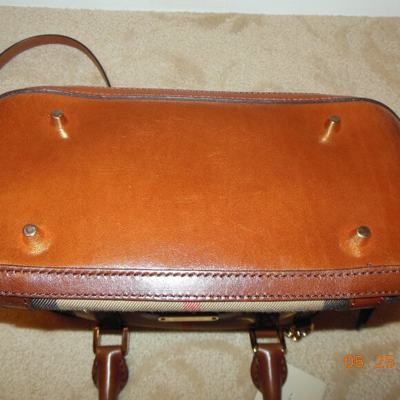 Burberry Orchard Bowling Handbag Bridle House Check pattern tan w/ original tags - Picture 11 of 16